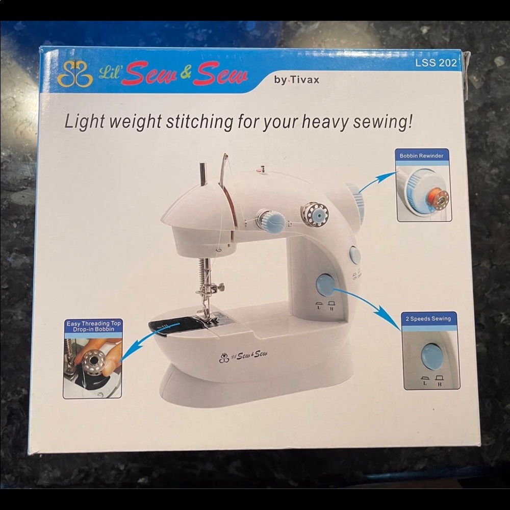 Lil' Sew & Sew Sewing Machine